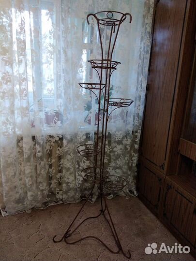 Подставка для цветов