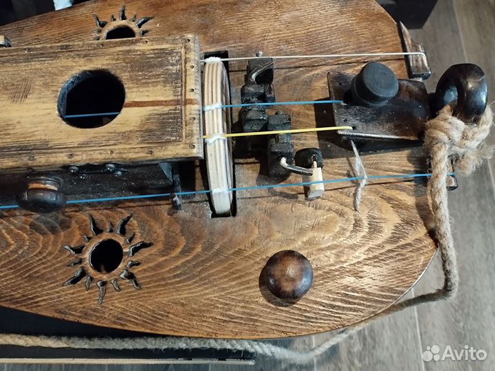 Колесная лира