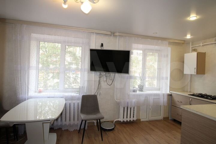 3-к. квартира, 79,6 м², 2/5 эт.