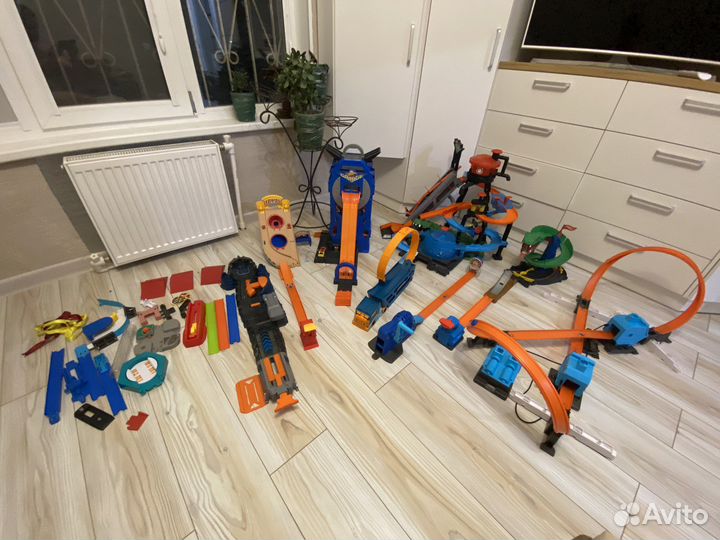 Хотвилс трек city