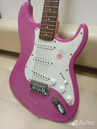 Электрогитара Gypsy Rose Stratocaster