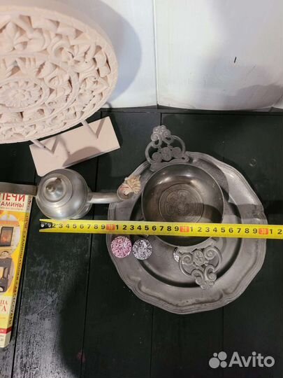 Оловянные блюдо с ручками, лампадка с крюком,тарел