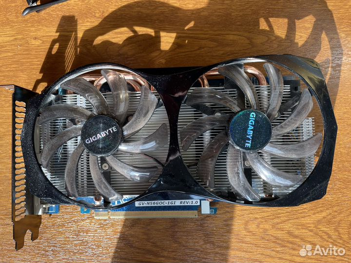 Видеокарта gigabyte nvidia GeForce GTX 560 1гб