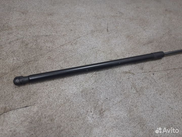 Газовый упор капота для Volkswagen Passat B6