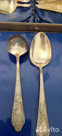 Серебряные десертные и чайные ложки 875 проба