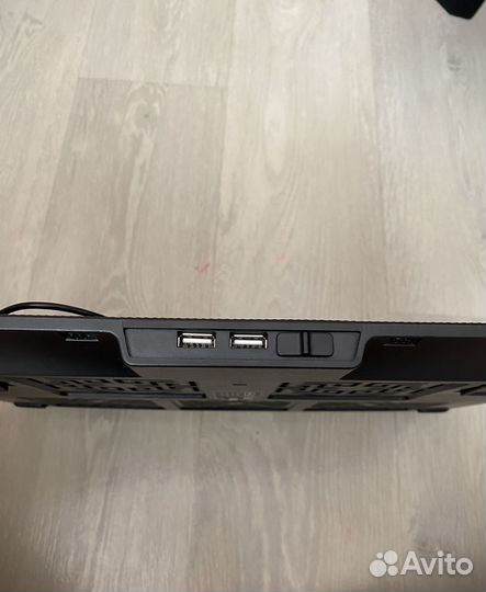 Подставка с охлаждением для ноутбука 