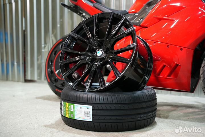 Диски разноширокие реплика BMW7 R19 5-112 B