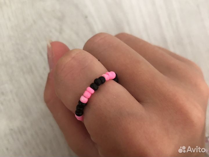 Украшения из бисера