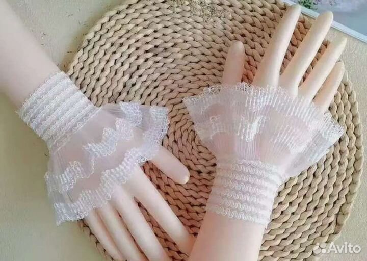 Манжеты кружевные