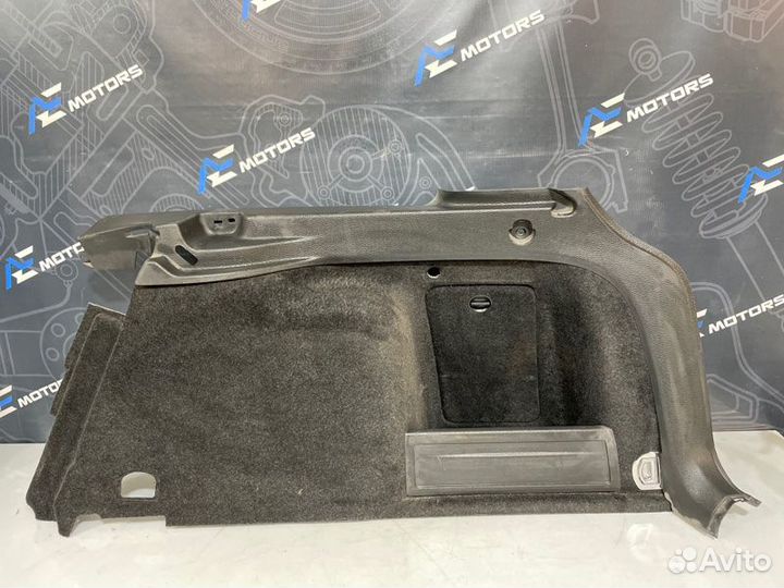 Обшивка багажника правая Volkswagen Passat Variant
