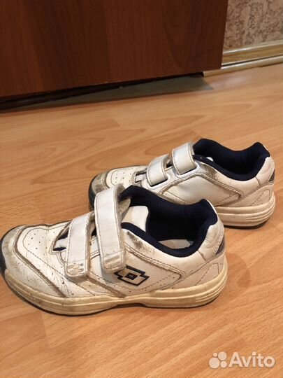 Кроссовки Lotto