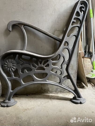 Скамейка чугунная