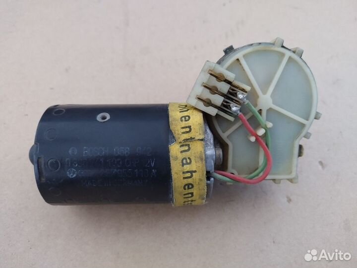 Моторчик стеклоочистителя VW Passat B3