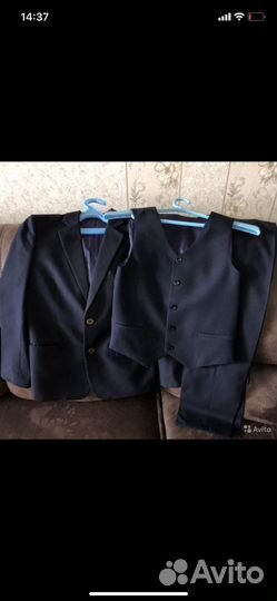 Школьный костюм