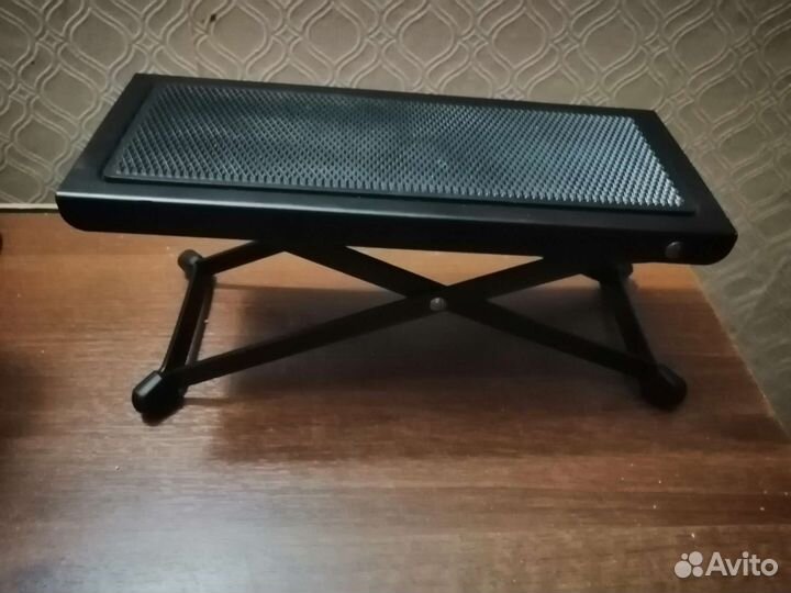 Акустическая гитара