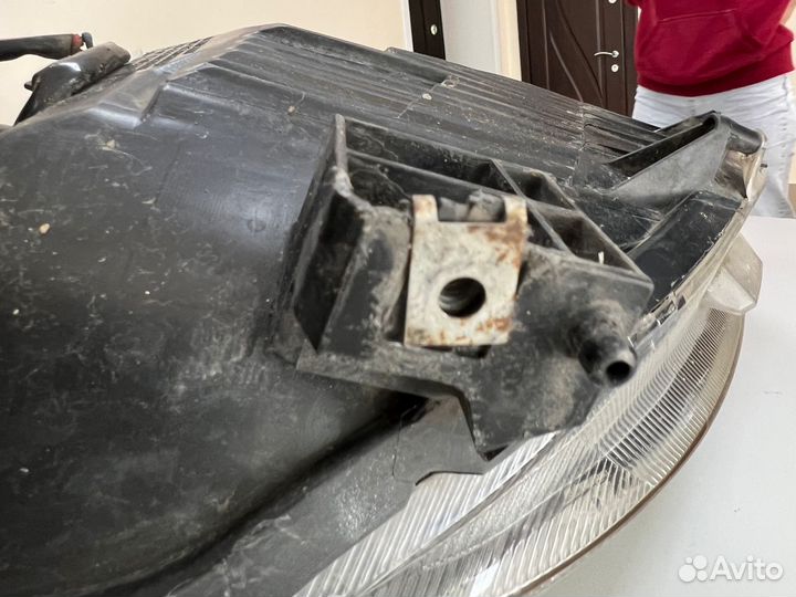 Левая фара для Mazda Demio de3fs 2009 год