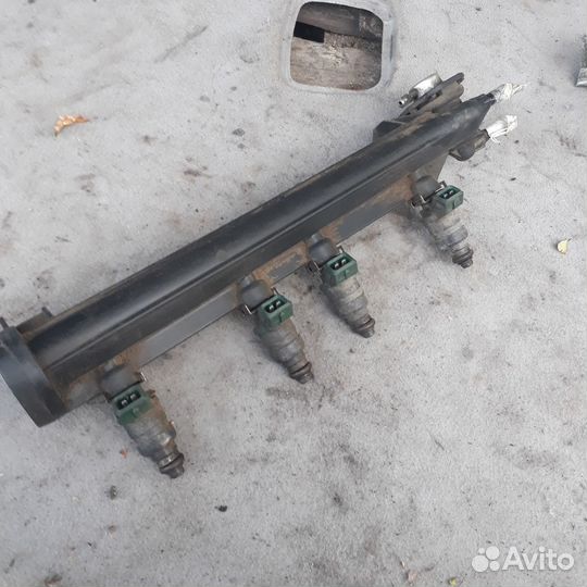 Форсунки 1,6 AKL Шкода Октавия тур А4U1 VW Гольф 4