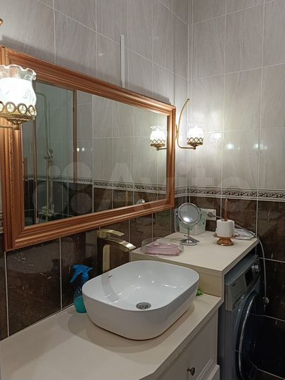 2-к. квартира, 62 м², 2/9 эт.