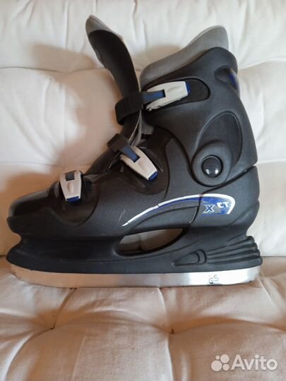 Коньки хоккейные