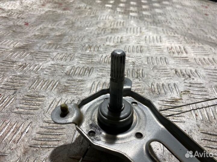 Стеклоподъемник передний правый Renault Logan