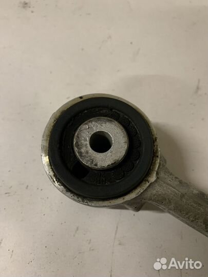 7L0407047A Рычаг передний Volkswagen Touareg