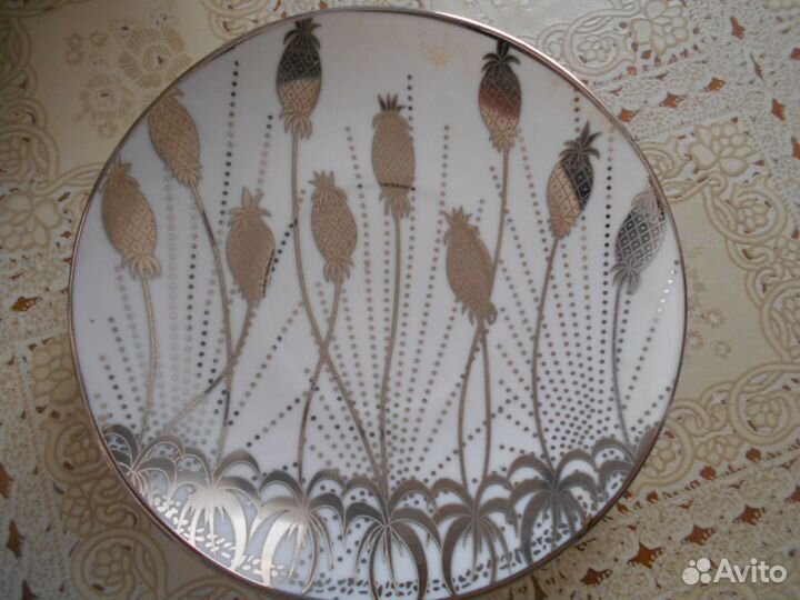 Набор чашек на подставке