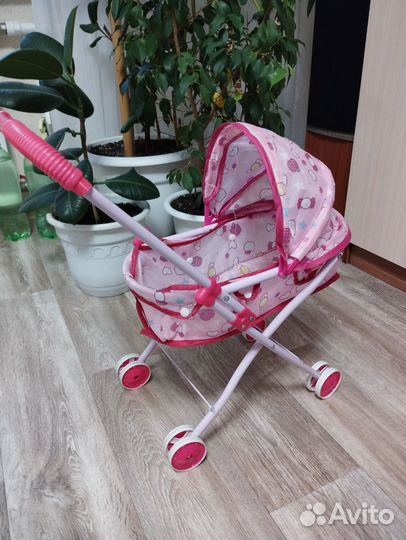 Коляска кукольная