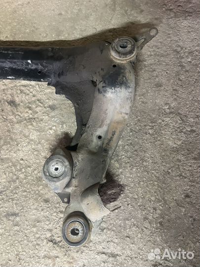 Подрамник VW Passat B5 2.3 AGZ МКПП