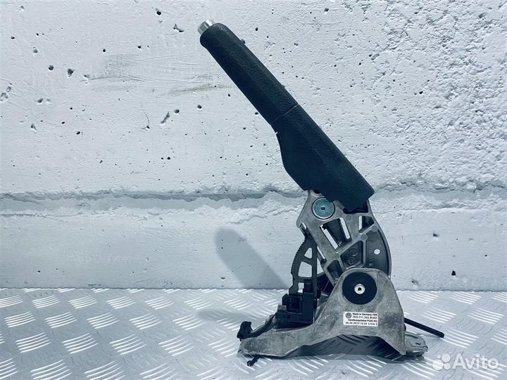 1K0711303 Рычаг ручного тормоза Volkswagen Golf 6