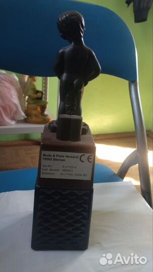 Бутылка с помпой. Милый мальчик