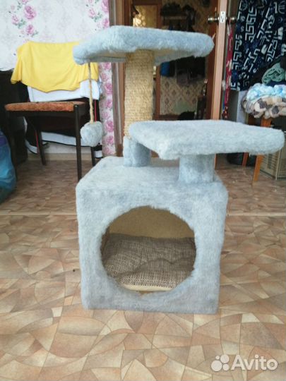 Домик для кошки с когтеточкой бу