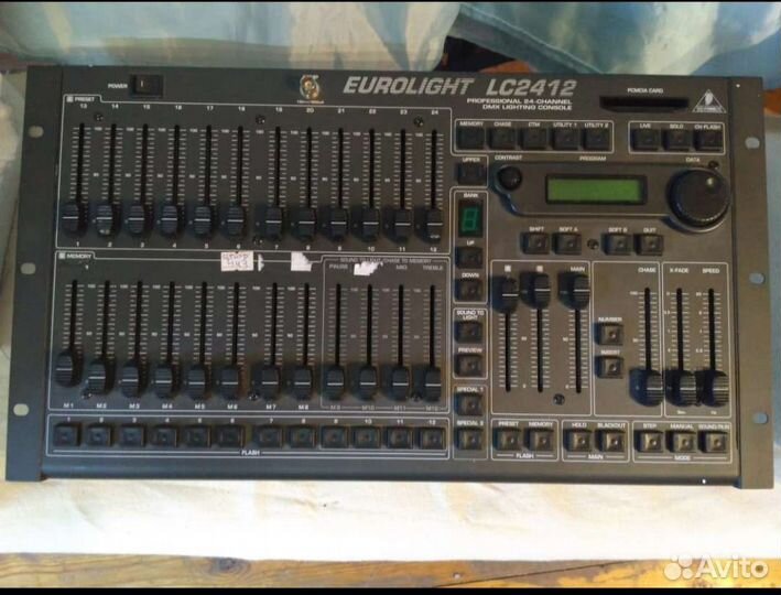 Световой пульт DMX контроллер Behringer LC2412
