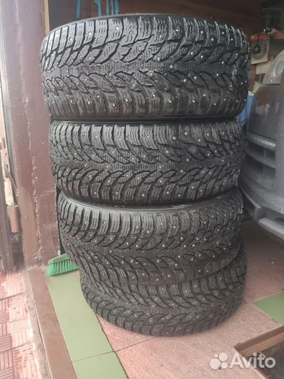 Nokian Tyres Hakkapeliitta 9 SUV 245/45 R20