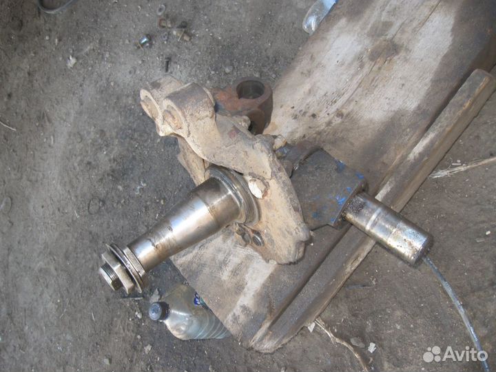 Цапфа под разборнуюю ступицу Фредлайнер FLD 120