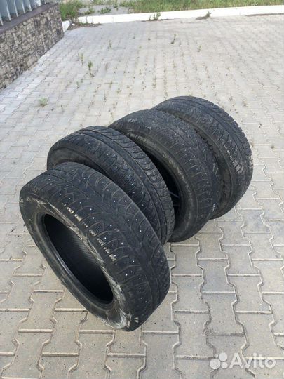 Bridgestone Ice Cruiser 7000 225/65 R17 106T