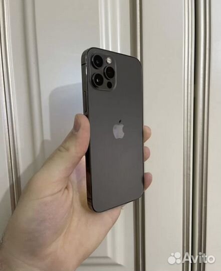 iPhone 12 Pro, 256 ГБ