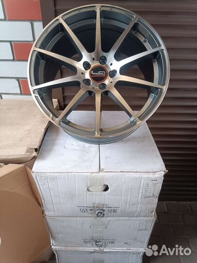 Новое литьё Legeartis r-19 (5x112) 4 шт