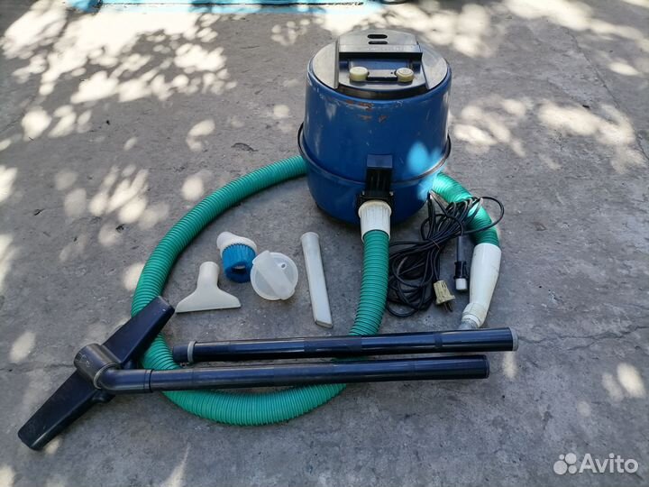 Пылесос Тайфун СССР 1300 ватт