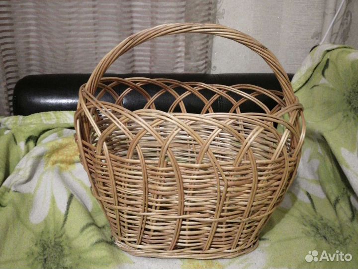 Корзина плетеная