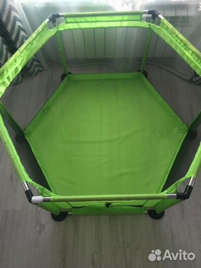 Детский манеж, сухой бассейн