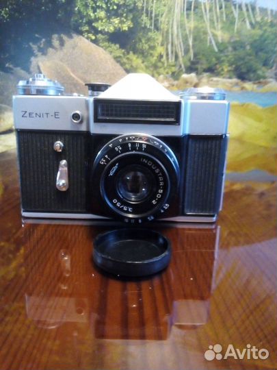 Зеркальный фотоаппарат Zenit-e