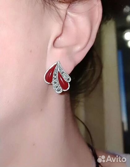 Серебряные серьги с агатом и марказитами