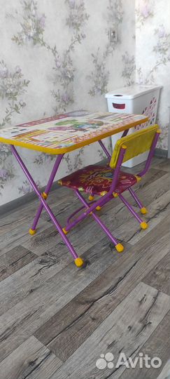 Детский стол и стул
