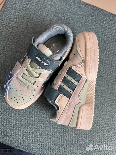 Кроссовки детские adidas