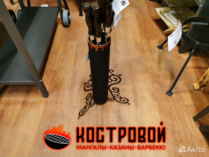 Подставка для шампуров (Шампурница)