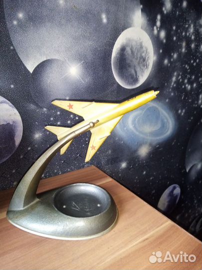 Пепельница самолет