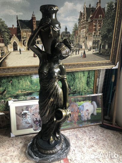 Интерьерная фигура