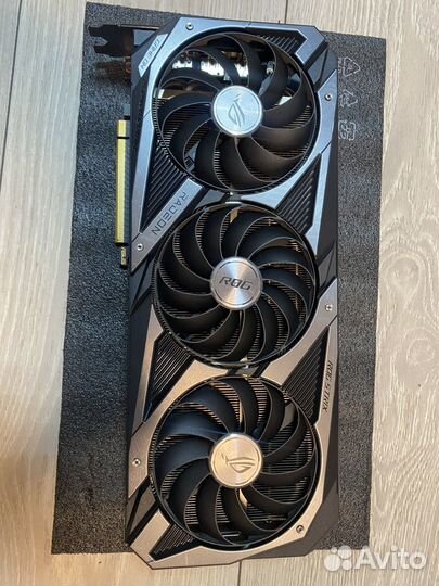 Видеокарта AMD Radeon RX 6700 XT ROG Strix