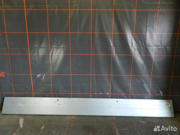 Бортовая панель для полуприцепа - MAN Wielton