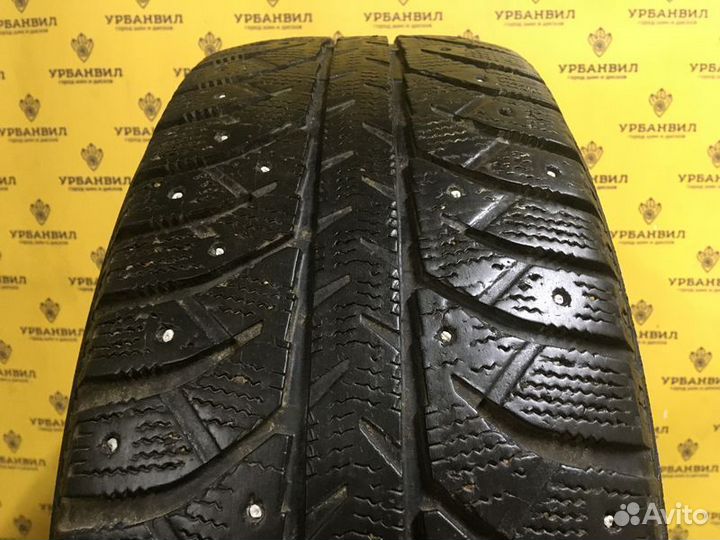 Bridgestone Ice Cruiser 7000 215/60 R17 96H